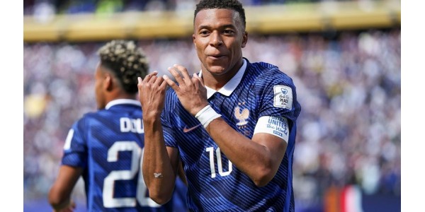 Kylian Mbappé gelooft in zijn eigen kunnen Kylian Mbappé gelooft in zijn eigen kunnen